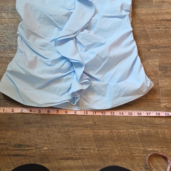 New York & Company Stretch Light Blue Ruched Ruffled Blouse Size Small - Picture 8 of 10